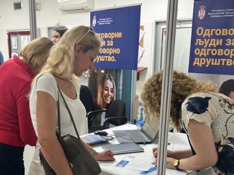 Пореска управа Републике Србије на сајму запошљавања промовисала конкурс за попуњавање 248 извршилачких места